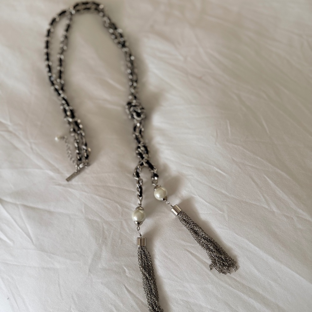 Long pendent necklace